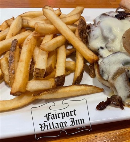 🍽️ WEEKLY SPECIALS 🍽️
1/3 - 1/6

🥩 ½ & ½ Sandwich - Grilled Brisket & Shaved Prime Rib on a Telera Roll topped with Grilled Onions, Mushrooms and Provolone Cheese served with French Fries (pictured 📷)

🥪 Ham & Turkey Melt - Grilled Ham & Turkey on Marbled Rye topped with Cheddar Cheese, Tomatoes and Honey Mustard served with Mac Salad

🫔 Buffalo Chicken Egg Rolls - Buffalo Seasoned Chicken, Cheddar Cheese, Scallions & Celery with a side of Bleu Cheese

🍝 Shrimp Fra Diavolo Specials - Sautéed Shrimp in a Spicy Red Sauce with Peppers, Garlic & Tomatoes over Penne