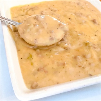 🥣 Soups today are: 
•Cheeseburger Chowder (pictured)
•Creamy Chicken Florentine with Artichokes